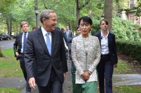 President Levin and Aung San Suu Kyi