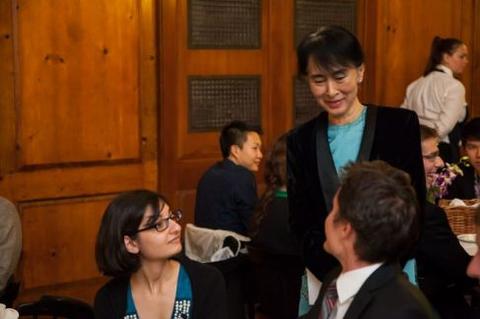 Aung San Suu Kyi greets students at Chubb Fellowship dinner